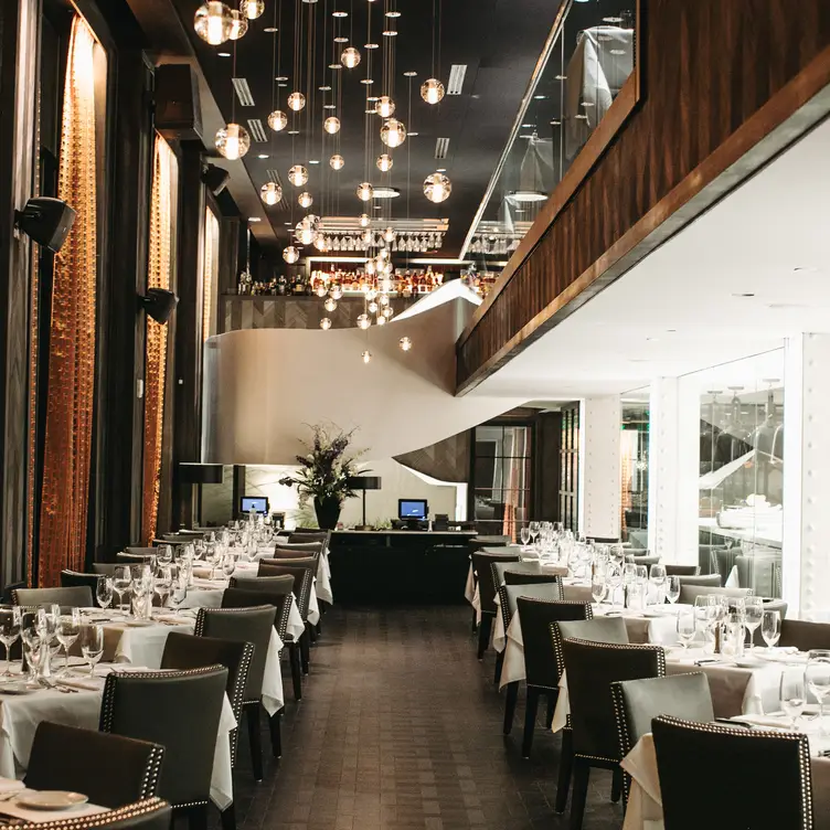 Dining area looking into the exhibition kitchen. - Steak 48 - Philadelphia，PAPhiladelphia