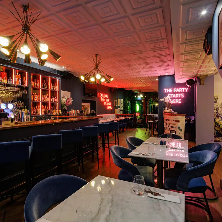 The perfect dining area for a group  - The DL County Dublin Temple Bar