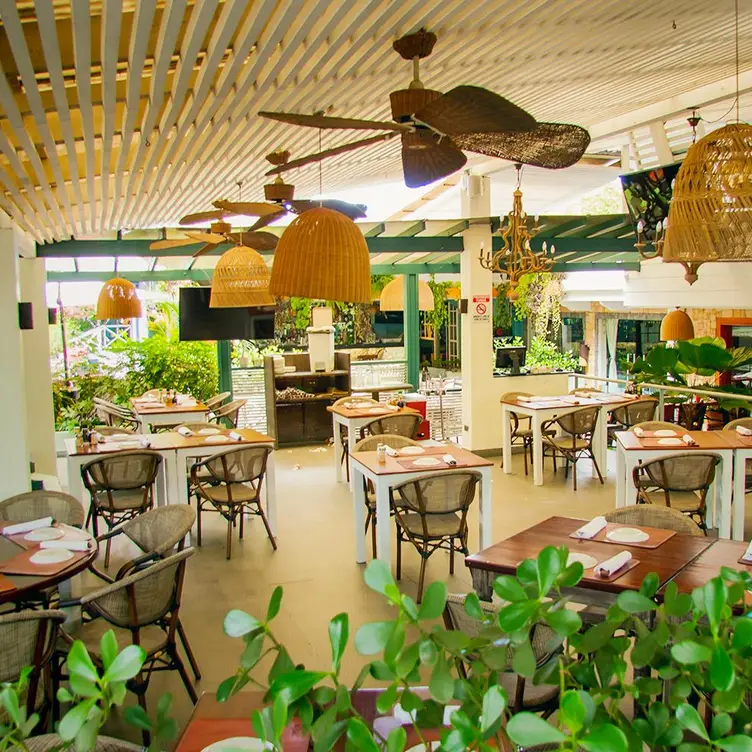 The open Terrace perfect for friends &amp; family  - El Novillo Alegre - Escazu，San Jose Province,Escazu,