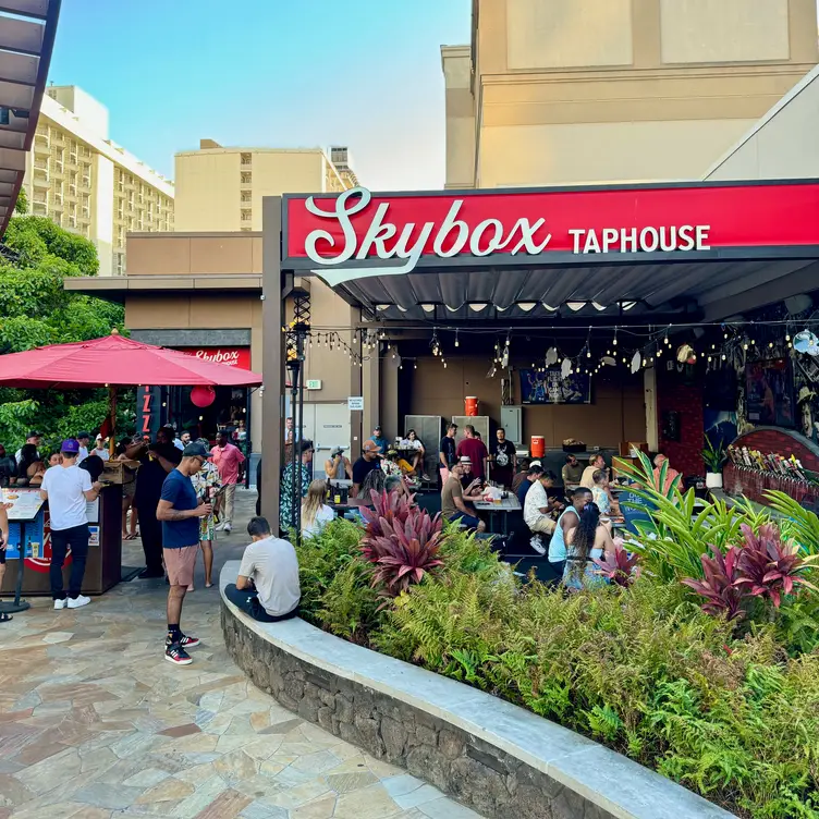 Front Entrance - Skybox Taphouse, Honolulu, HI