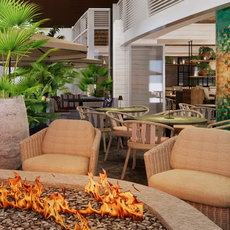 Sotogrande Patio &amp; Fire Pit - Sotogrande, Fort Lauderdale, FL