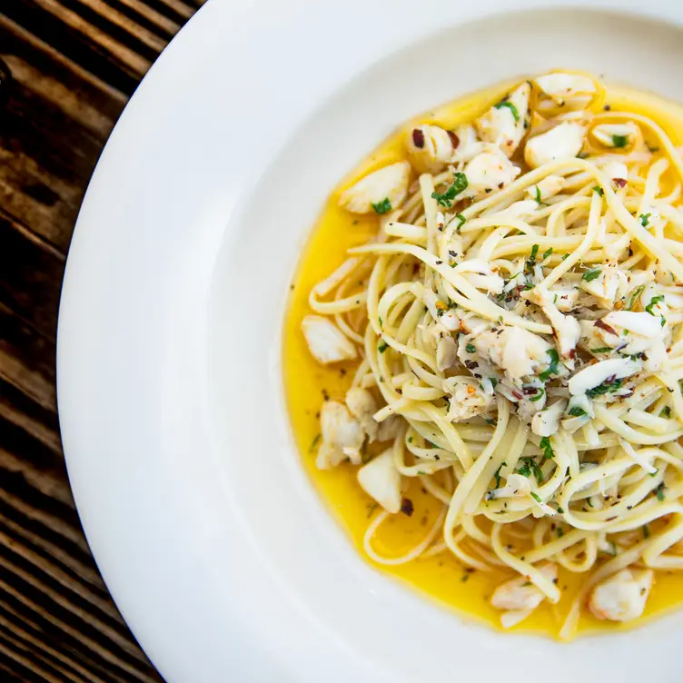 Crab Linguine - Calypso Grill Cayman，Grand CaymanWest Bay