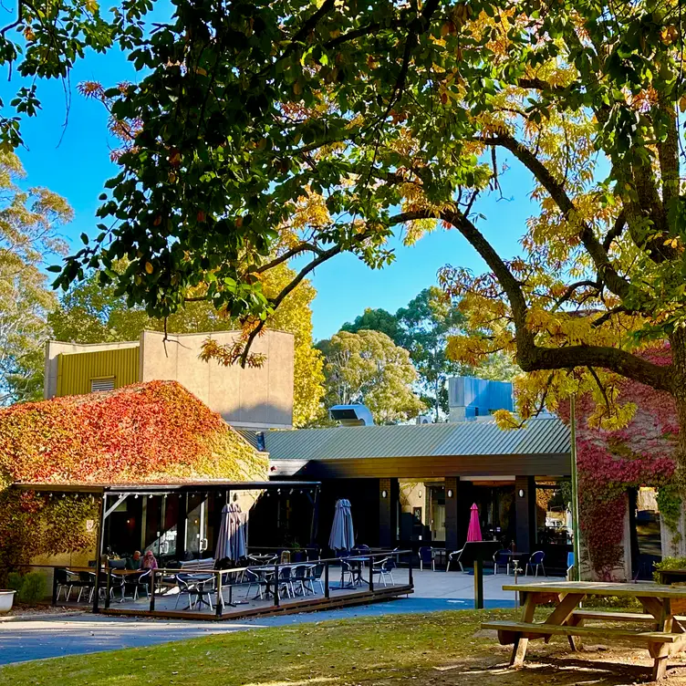 Oak View Restaurant Deck Area - The Oak View Restaurant, Beechworth, AU-VIC