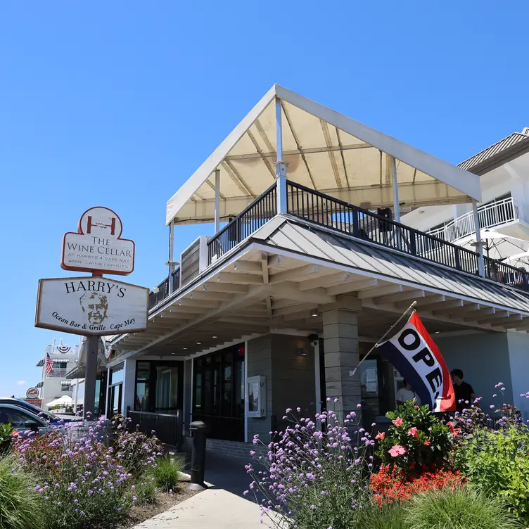 Harry's Ocean Bar & Grill, Cape May, NJ