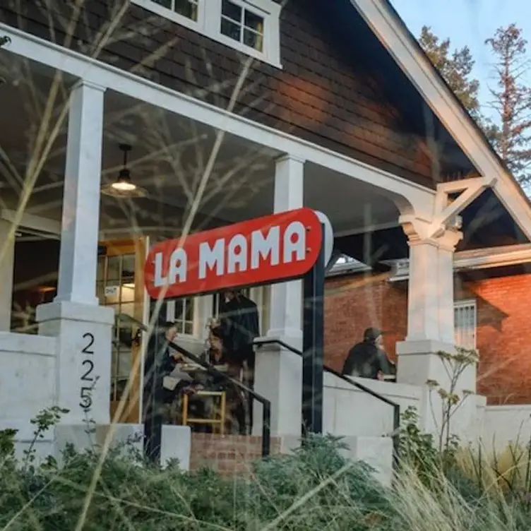 La Mama, Santa Fe, NM