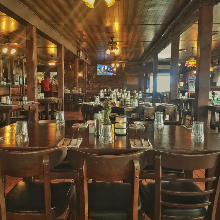 Cripple Creek Steakhouse And Saloon，TXDel Rio