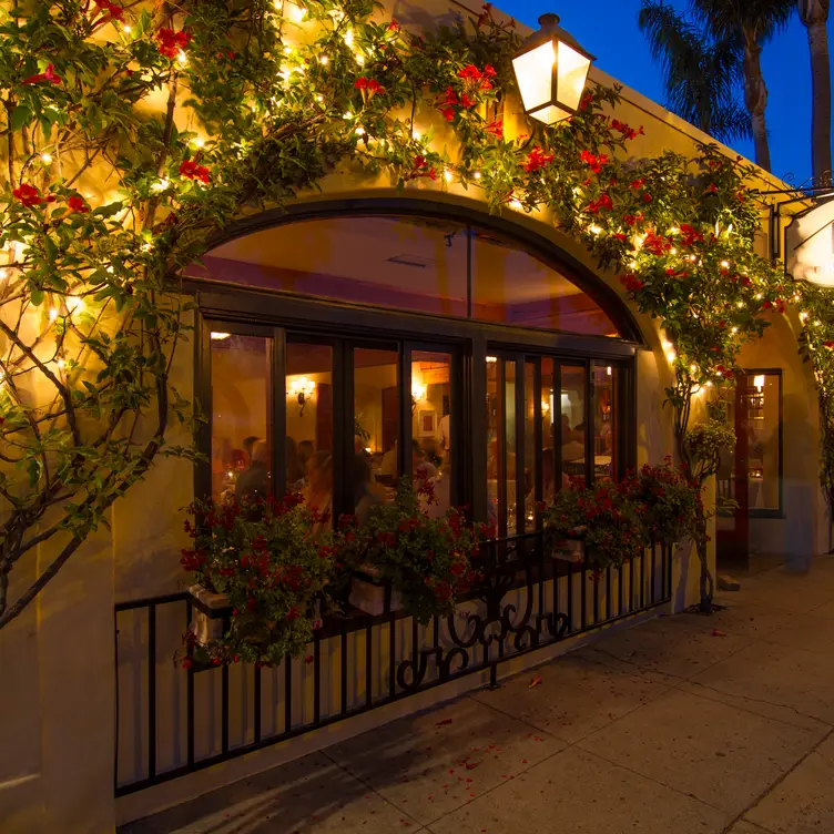 Toma Restaurant & Bar, Santa Barbara, CA