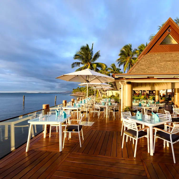 Wet Edge – Sheraton Fiji Resort, Nadi, Denarau Island