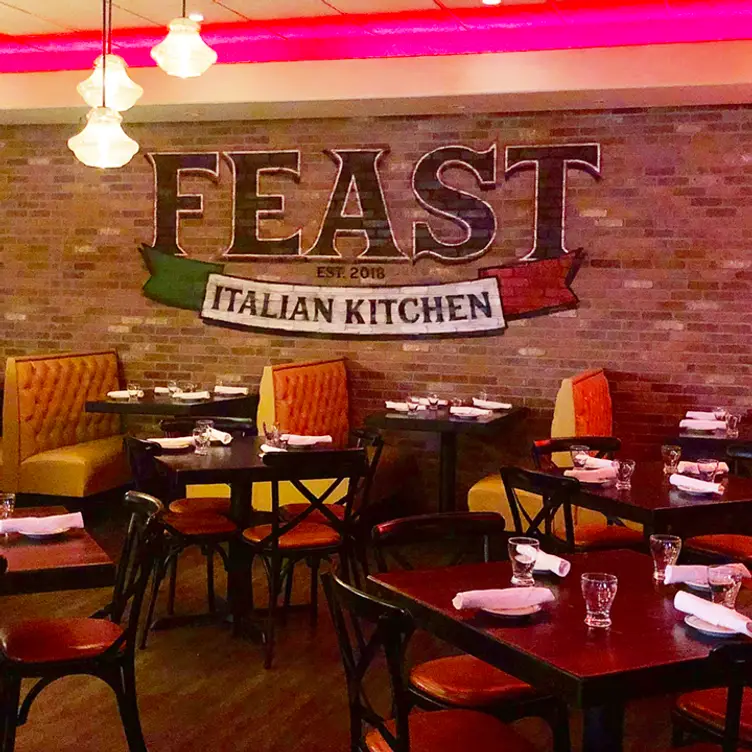 Feast Italian Kitchen，NJOld Bridge