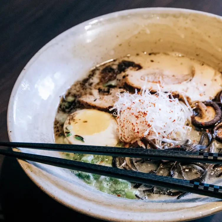 Ramen Takeuma, Winnipeg, MB