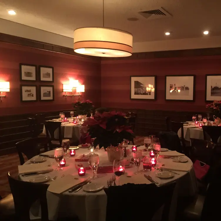 Porter's Steakhouse - Collinsville, Collinsville, IL Porter's Steakhouse - Collinsville, Collinsville, IL