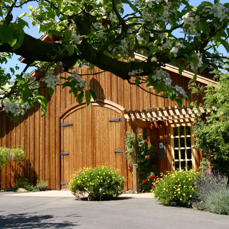 De La Montanya Winery, Healdsburg, CA