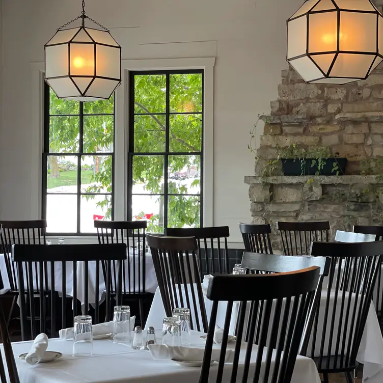 Main dining room - Barringer's Restaurant WI Fish Creek