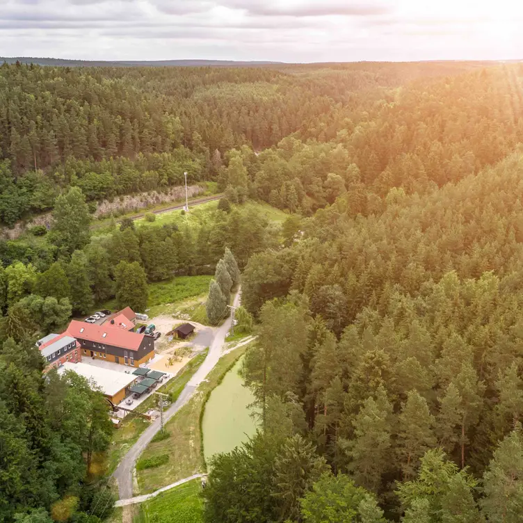 So fern und doch so nah.  - Brauereigasthof Ziegenmühle，THSchleifreisen