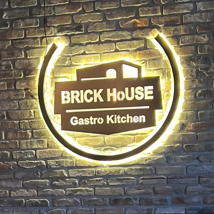 Brick House - Brick House Gastro Kitchen, Oakland Park, FL