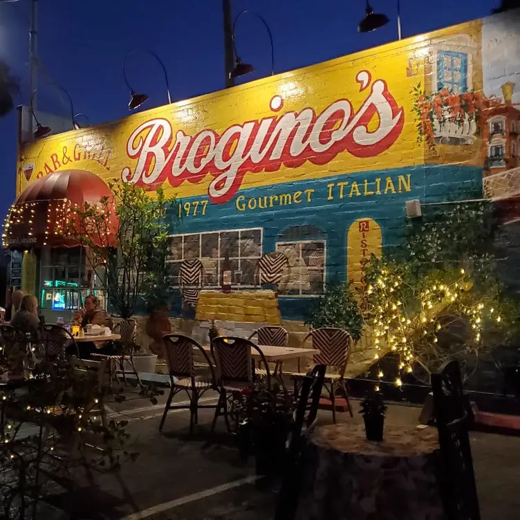 Broginos Italian Restaurant, Redondo Beach, CA