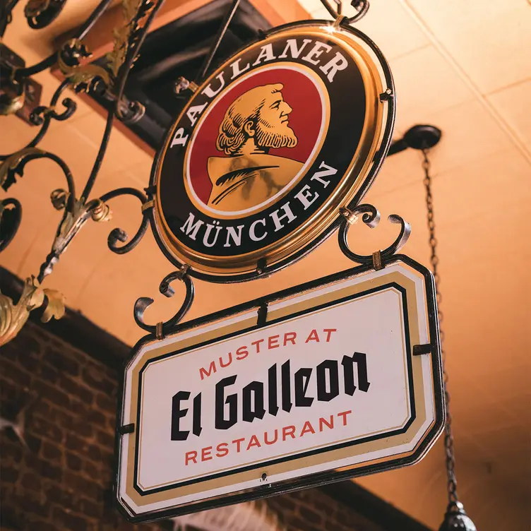 El Galleon- Avalon，CAAvalon