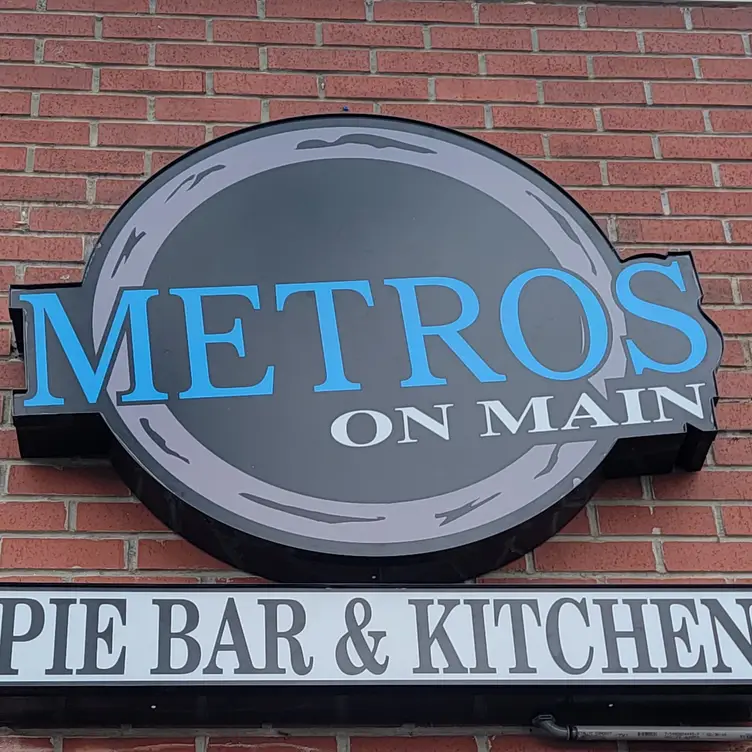 Pie bar and kitchen - Metros on Main，NYSayville