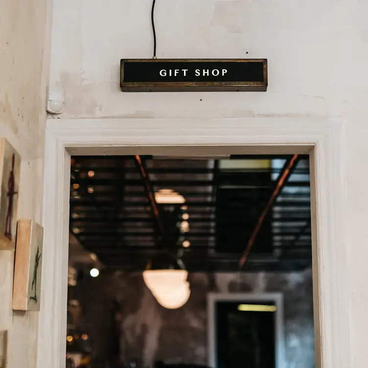 Gift Shop, Toronto, ON