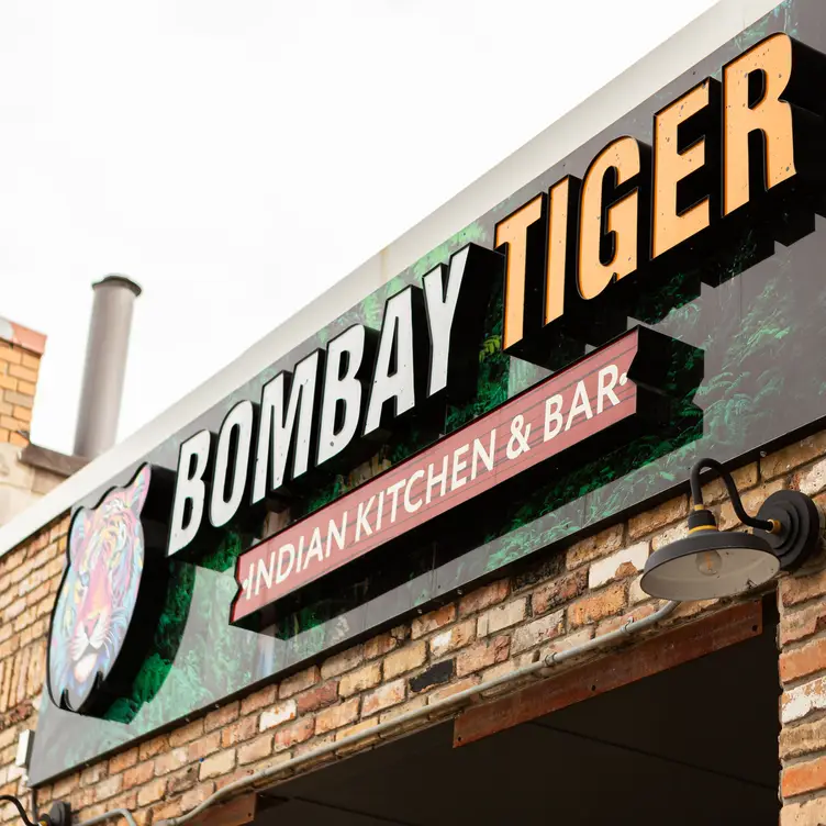 Bombay Tiger, Calgary, AB