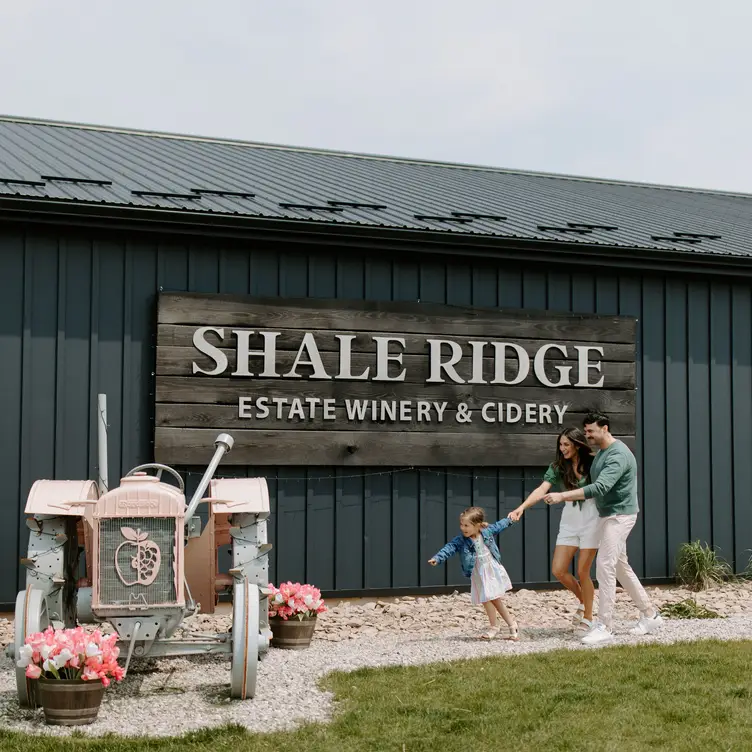 Shale Ridge Estate Winery &amp; Cidery - Shale Ridge Estate Winery & Cidery，ONLambton Shores