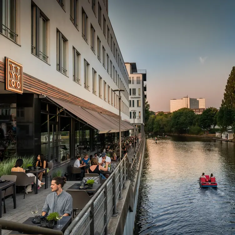 Lass Dich am Osterbekkanal köstlich beflügeln.  - TYO TYO, Hamburg, HH