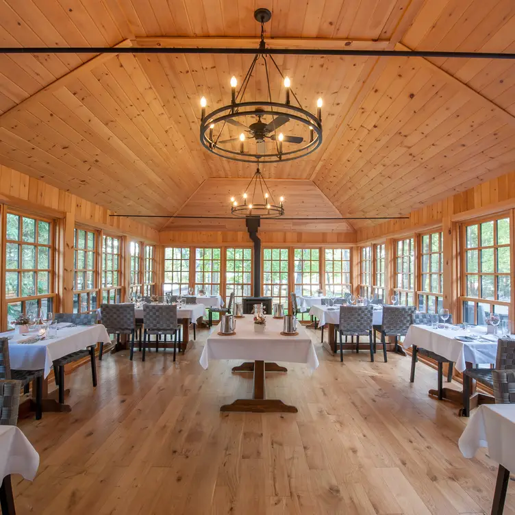 Post House Dining Room - Haliburton Post House ON Minden