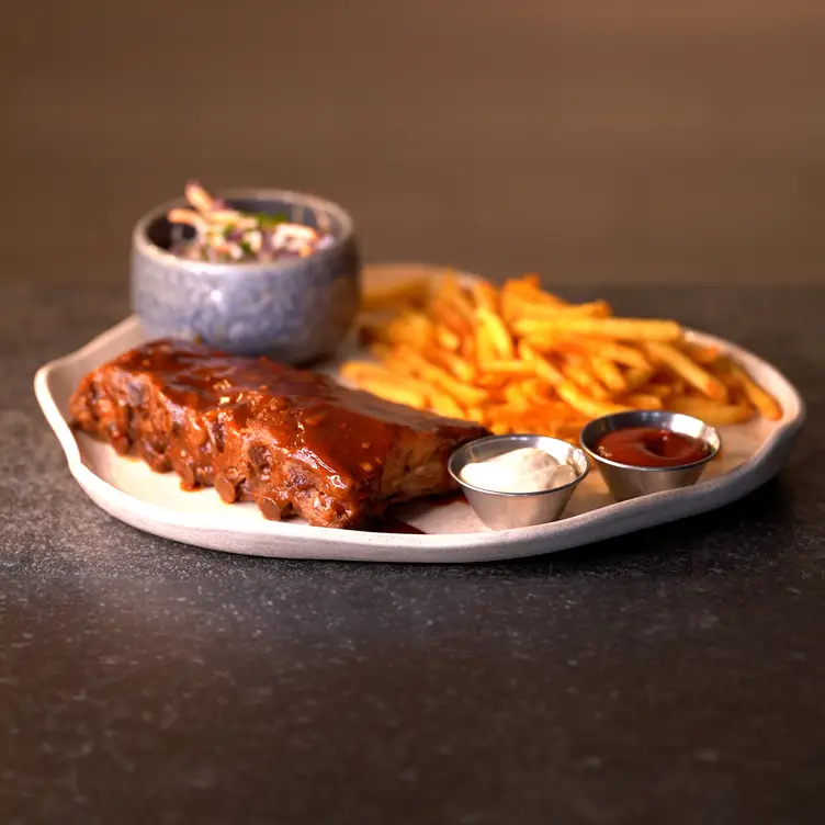 Smoked Baby Back Ribs - La Birreria Cumbayá, Quito, Pichincha