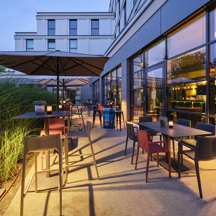 Chloe Bar & Lounge - Dorint Parkhotel Frankfurt/Bad Vilbel，HEBad Vilbel