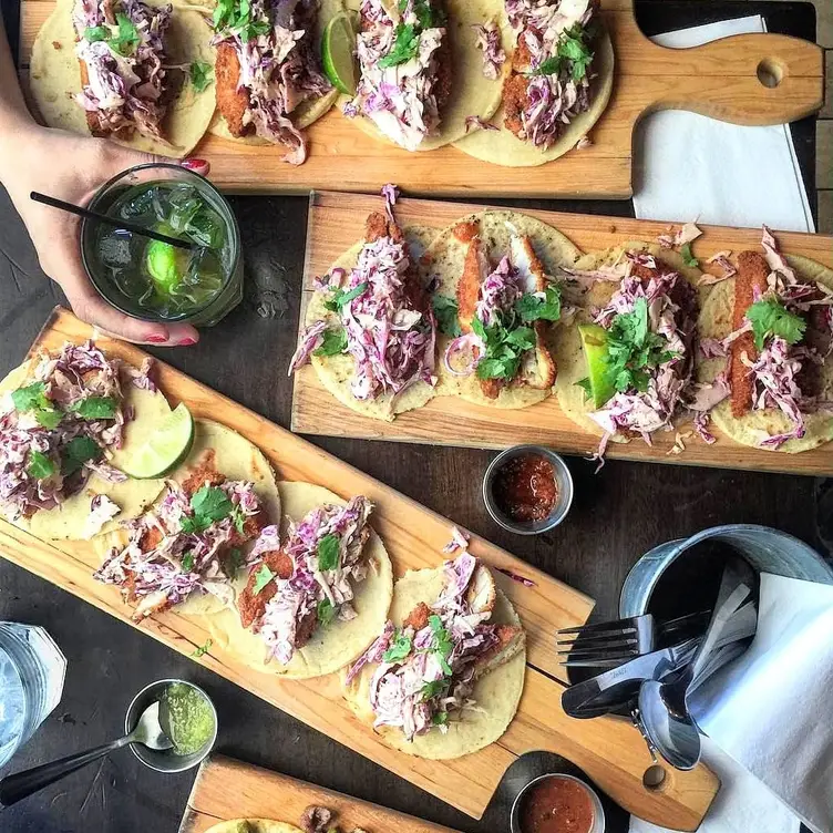 Tacos and Tortas, Montréal, QC