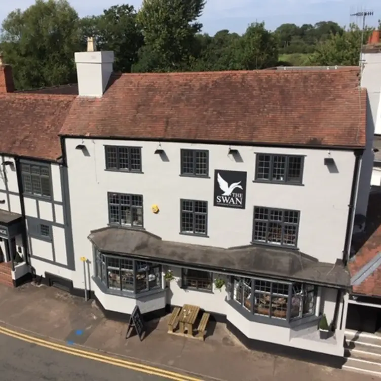 The Swan Building  Proper - The Swan Inn, Bromsgrove, England