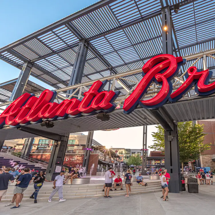 The Battery Atlanta Brings Restaurants, Shops & Entertainment to