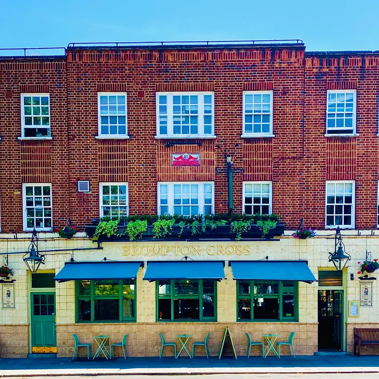 Beautifully refurbished British Pub &amp; Restaurant  - The Brompton Cross, London, Greater London
