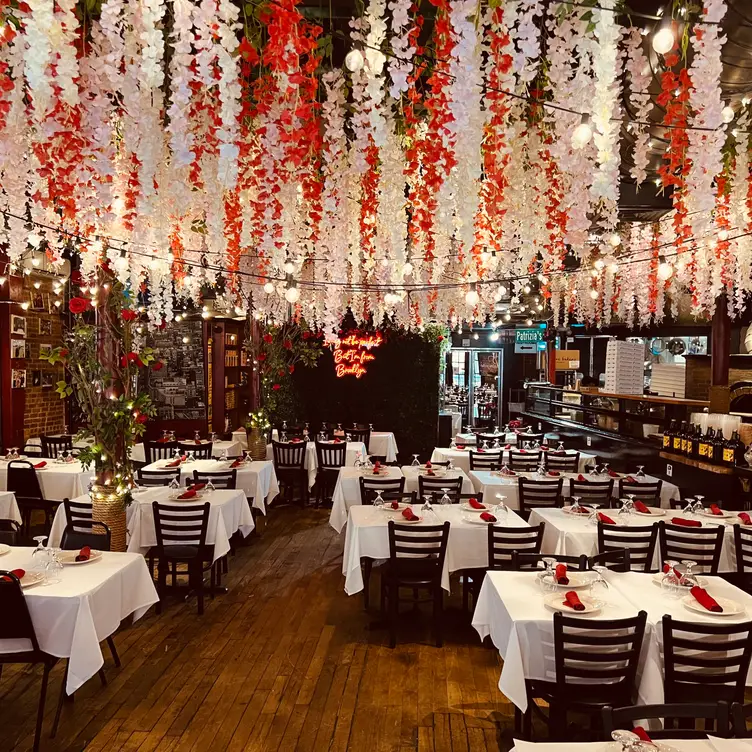 Dining Area - Patrizias of Brooklyn, Brooklyn, NY