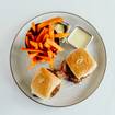 Una foto de Colorado Lamb Burger Sliders de un restaurante
