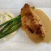 Una foto de Macadamia-Nut-Crusted Fresh Catch de un restaurante