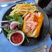 Una foto de Maine Lobster Roll de un restaurante