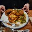 Una foto de Chicken & Waffles de un restaurante