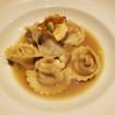 Una foto de artichoke tortelloni de un restaurante