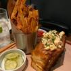 Une photo de NEW ENGLAND LOBSTER ROLL d'un restaurant