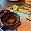 Una foto de Roast Chicken & Rappie Pie de un restaurante