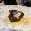 Una foto de 10 OZ 30 DAY AGED FILET MIGNON G de un restaurante