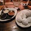 Une photo de ricotta doughnuts d'un restaurant