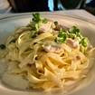 A photo of Fettuccine Alfredo of a restaurant