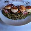 Una foto de Pan-Seared Scallops de un restaurante