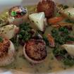 Una foto de scallops de un restaurante