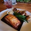 Une photo de Cedar Plank-Roasted Salmon d'un restaurant