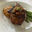 Une photo de Duroc Pork Chop d'un restaurant