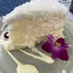 Una foto de Halekulani Coconut Cake de un restaurante