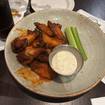 レストランのWings​の写真